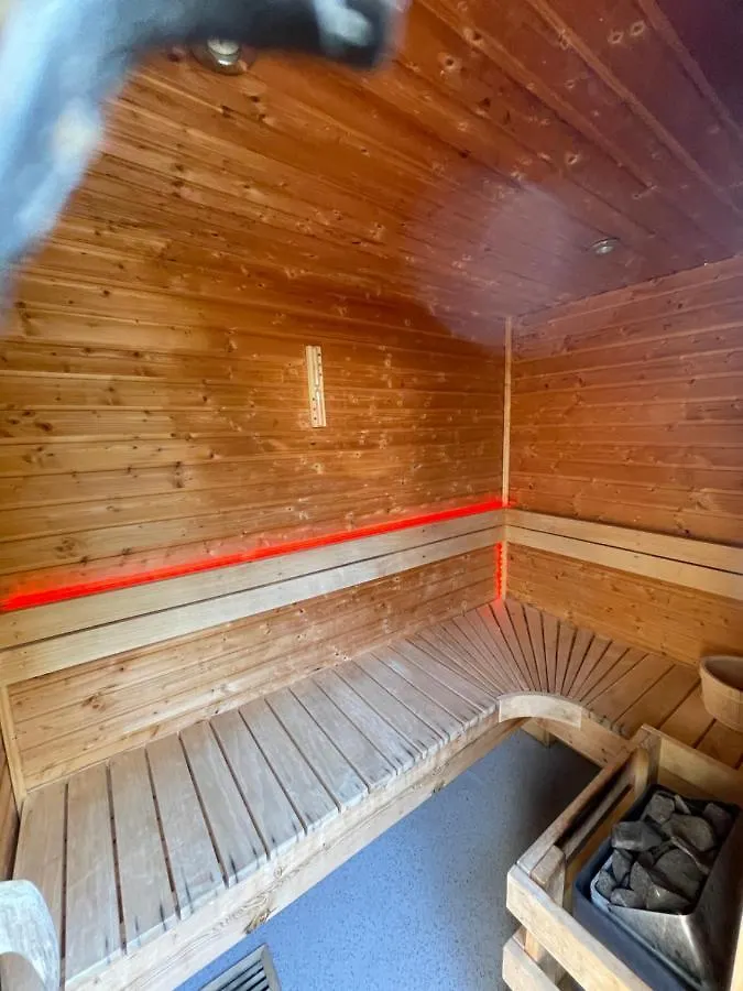 Four Corners Holiday Home Hot Tub & Sauna Ferndown